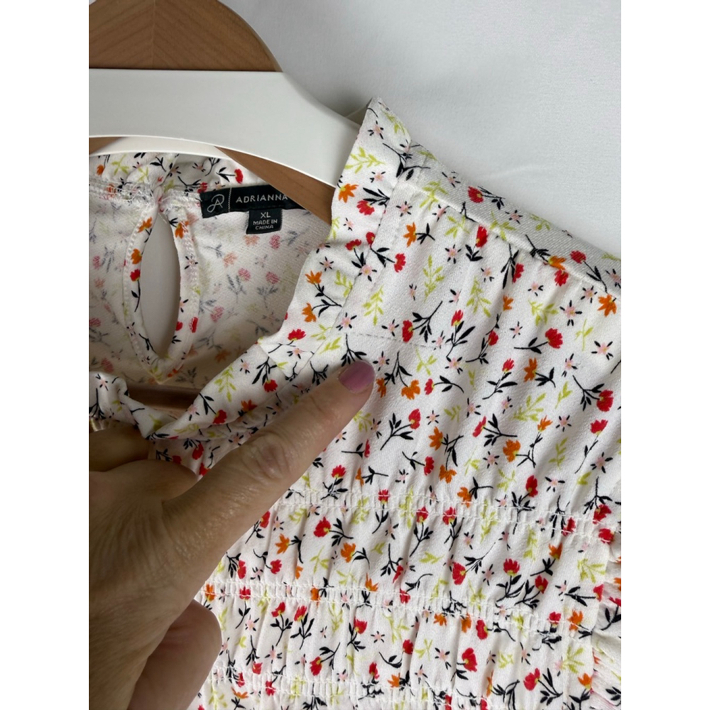 Women's Adrianna Papell Floral Smocked Top White/Red Size XL $10 w/$25 purchase - Picture 2 of 6